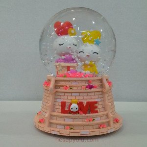 Sevimli Tavşanlar Işıklı Dekoratif Müzikli Kar Küresi