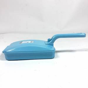 Saplı 3 Fırçalı Gırgır Zambak Plastikten Pratik Dayanıklı Ve Şık 
