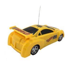 Full Fonksiyonlu Kumandalı Usb Şarjlı Oyuncak Yarış Arabası20x9cm 1:20 Ölçekli Famous Araba