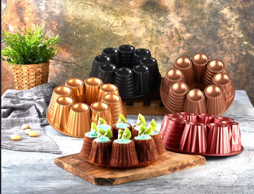Renkli Granit Döküm 25x7 cm Multi Yuvarlak Kek Kalıbı Birbirinden Farklı Şekillerde Sağlıklı Pişirme