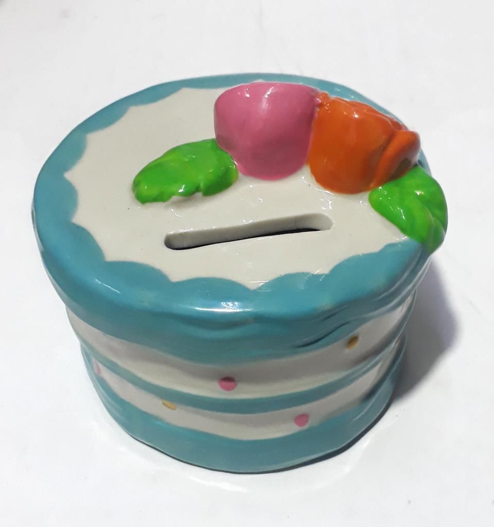 Pasta Şeklinde 8x8x7,5cm Boyutlarında Porselen Kaliteli Kumbara