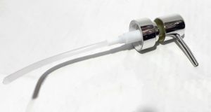 Kaliteli Yaldızlı Siyah Camdan Üretilmiş Sıvı Sabunluk (Karo)    Kaliteli Ham Maddeden Üretilmiştir