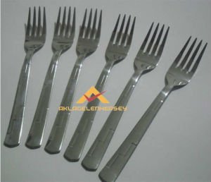 6 ADET PASLANMAZ ÇELİK ROSTRE TATLI ÇATALI SETİ