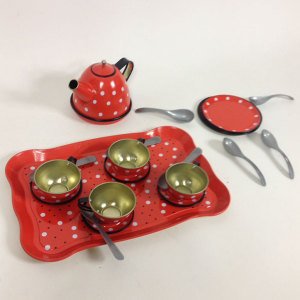 22 Parça Kaliteli Metal Oyuncak Çay Takımı Kırmızı Puantiyeli Eğitici ve Eğlendirici Çocuk Çay Seti