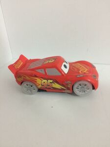 Şimşek Mcqueen Sesli Işıklı Pilli 14 Cm Oyuncak  Araba