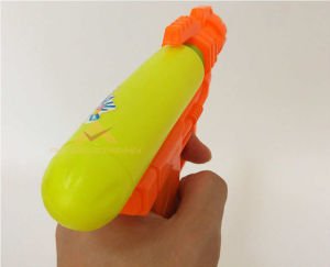 MÜKEMMEL SU FIŞKIRTAN 19cm OYUNCAK SU TABANCASI -1