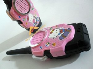 KIZ ÇOCUKLARINA ÖZEL PEMPE HELLO KİTTY TELSİZ SET WALKY TALKY KD