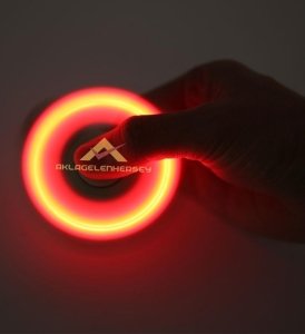 Aç-Kapa Tuşlu Işıklı Stres Çarkı Fidget Hand Spinner Süper Dönüş