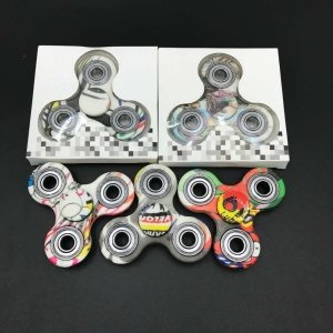 Desenli Stres Çarkı Metal Rulmanlı Uzun süre Dönen Hands Spinner