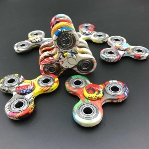 Desenli Stres Çarkı Metal Rulmanlı Uzun süre Dönen Hands Spinner