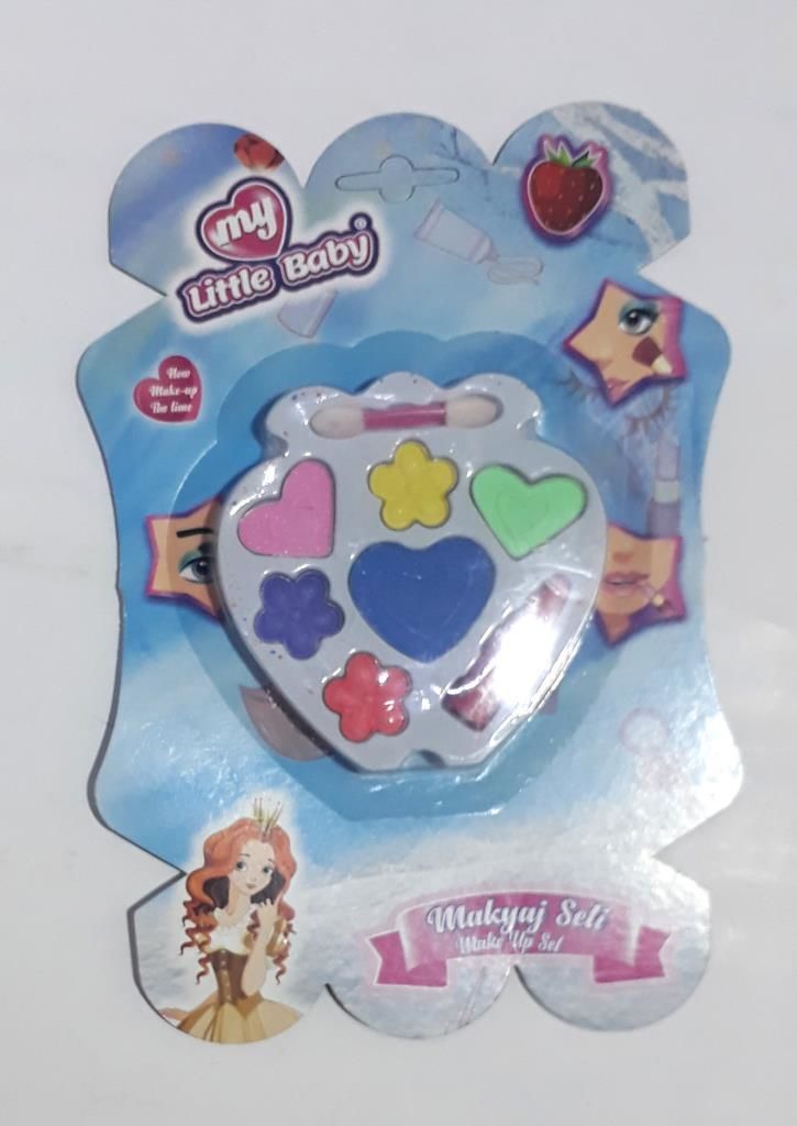 Çilek Şekilli Paketinde 9 Parça Yüz Boyama Makyaj Seti 10x10cm (Zararsız Hammadde)