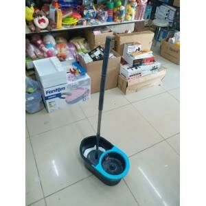 Komple Temizlik Seti,%100 Microfiber Dönerli Mop Seti,8 Lt Kapasiteli Su Kovası+Dönerli Sap+Püskül