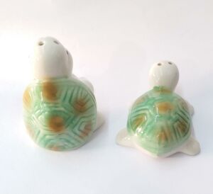 Kaplumbağa Sevgililer Porselen Tuzluk Biberlik Seti 2 adet 1 adet Tuzluk+1 adet Biberlik