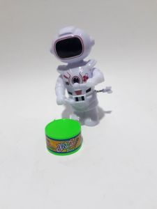 Trampet Çalan Kurmalı 15cm Uzunluğunda Yeni Nesil Uzay Robotu