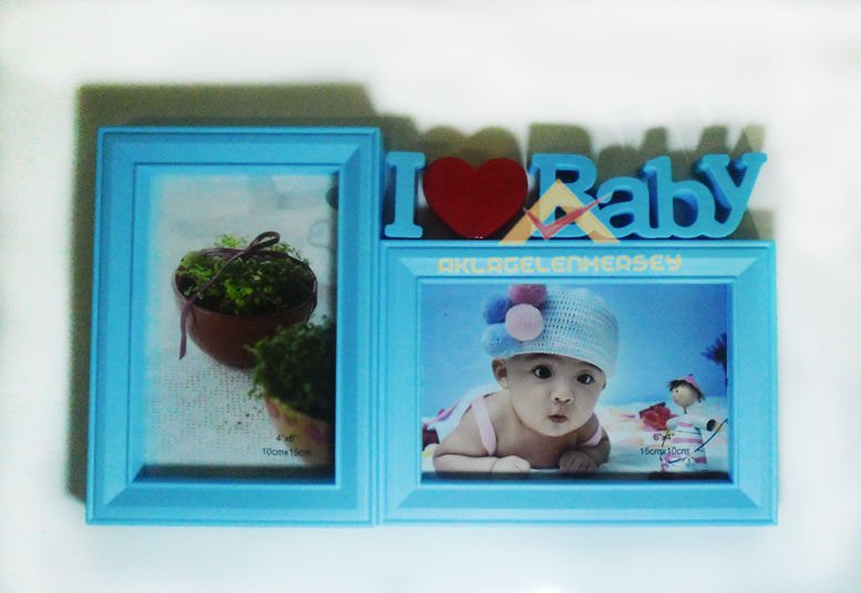 BEBEKLER İÇİN YATAY VE DİKEY MAVİ-PEMBE ÇERÇEVE mavi