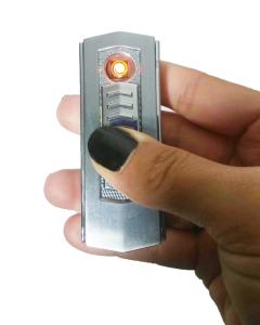Gümüş Lighter Gazsız USB Kablolu Rüzgarda Kolay Yanan Çakmak