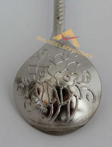 LALE ŞEKLİNDE ÇİÇEK MOTİFLİ GÜMÜŞ HÜRREM KAŞIĞI