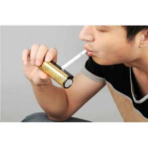 Çok Fonksiyonlu 4in1 Cep Telefonu İçin Powerbank,Şarjlı Q5 El Feneri,Elektronik Çakmak,Şişe Açacağı