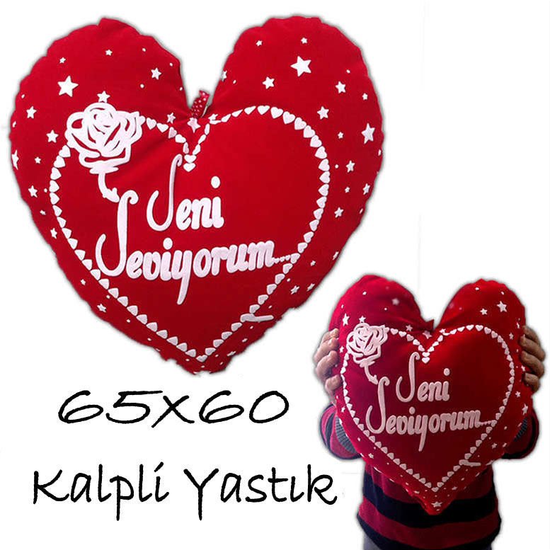 Seni Seviyorum Yazılı Kalpli Yastık Kırmızı Renk 65x60cm Ebatında Askılı Seyahat Yastığı