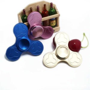 Metal Kutulu Metal Stres Çarkı Çelik Rulmanlı Orjinal Hand Spinner 3 Kanatlı Süper Anti Stres Çarkı