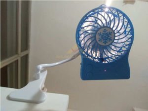 AYRILABİLİR MANDALLI ŞARJLI MASAÜSTÜ MİNİ FAN