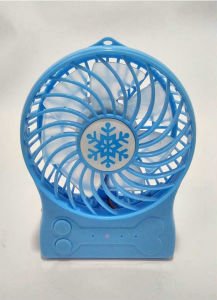 AYRILABİLİR MANDALLI ŞARJLI MASAÜSTÜ MİNİ FAN