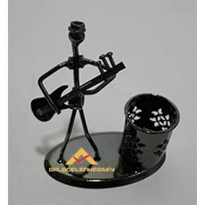 METAL TİTANYUM KAPLAMA GİTAR ÇALAN ADAM BİBLO