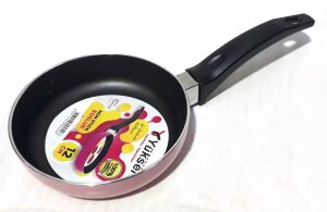 Tek Saplı 12cm Çapında 2,7cm Derinlikte Pratik Teflon Sos Tavası Kaliteli Malzemeden Üretilmiştir