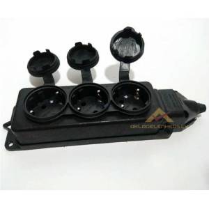 3lü GRUP PRİZ TOPRAKLI KAPAKLI SERİ KAUÇUK PRİZ