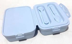 4 Gözlü Çatal Kaşıklı Taşınabilir Kapaklı Sağlam Beslenme Kutusu Kaliteli Plastikten Üretilmiştir