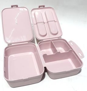 4 Gözlü Çatal Kaşıklı Taşınabilir Kapaklı Sağlam Beslenme Kutusu Kaliteli Plastikten Üretilmiştir