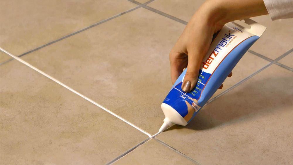 Hazır Derz Dolgusu 2 Büyük Tüp  350x350gr=700gr Fayans Arası Yenileyici Beyaz Derzmatik