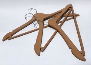 3 Adet 43cm Boyunda Ahşap Rengi ve Siyah Ekonomik Plastik Elbise Askısı