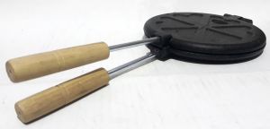 Çift Taraflı Teflon Yonca Desenli 20cm Çapta Waffle Pişirme Tavası Kaliteli Malzemeden Üretilmiştir