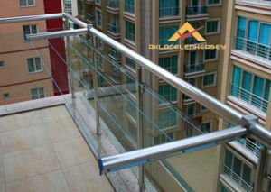 YUVARLAK KÜPEŞTE MONTAJLI ÇAMAŞIR KURUTMA ASKISI