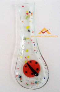 UĞUR BÖCEKLİ EL SANATIYLA SÜSLÜ CAM KEPÇE ALTI